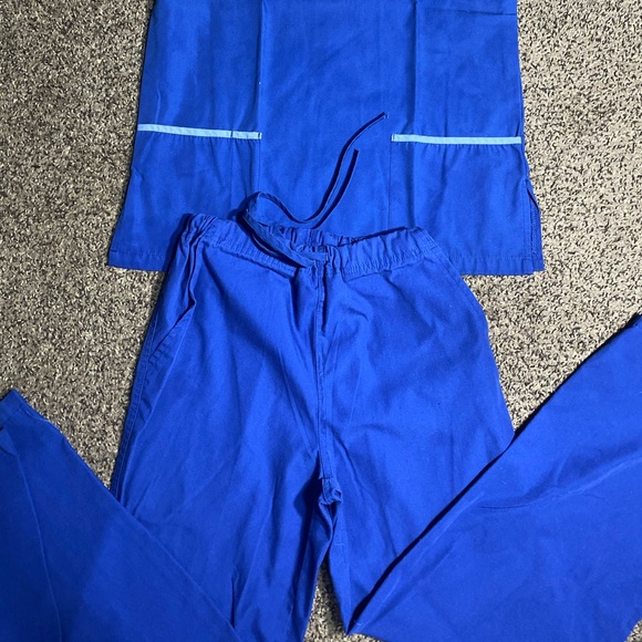 Royal blue scrubs set xs/xsp - Picture 3 of 3